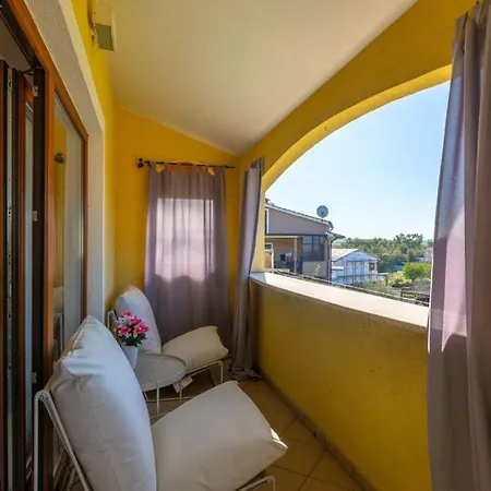 Villa Beautiful Vista Mare With Pool In
