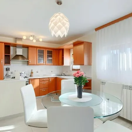 Villa Beautiful Vista Mare With Pool In