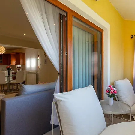 Villa Beautiful Vista Mare With Pool In Vižinada