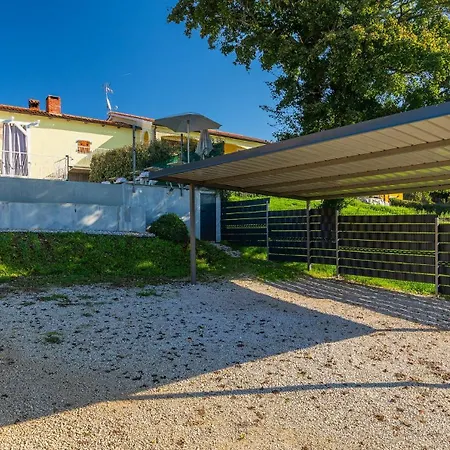Beautiful Vista Mare With Pool In Villa